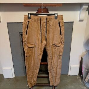 Men’s jogger/khakis
